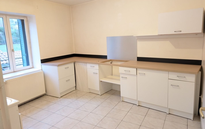  Annonces PONTCHARRA Apartment | SAINT-ROMAIN-DE-POPEY (69490) | 68 m2 | 638 € 